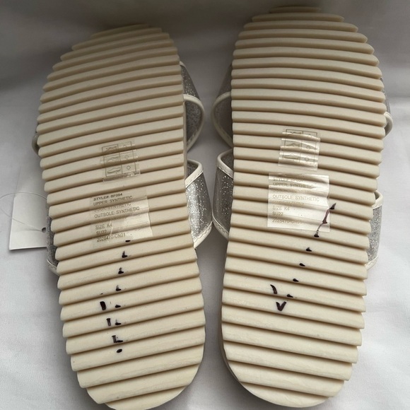 J Crew Girls' cross-strap pool slides - Picture 6 of 7